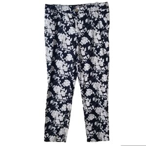 Chico's Black & White Floral Ankle Pants Size 2.5R